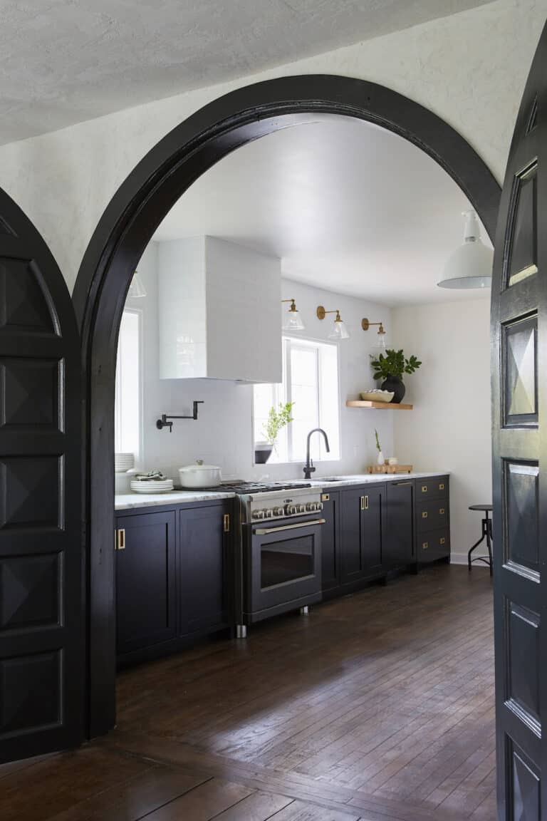 The 40 Best Black Kitchen Ideas (2021 Update!) - homedude