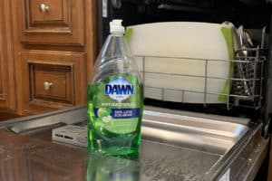 Can You Use Dawn Dish Soap in a Dishwasher? - homedude